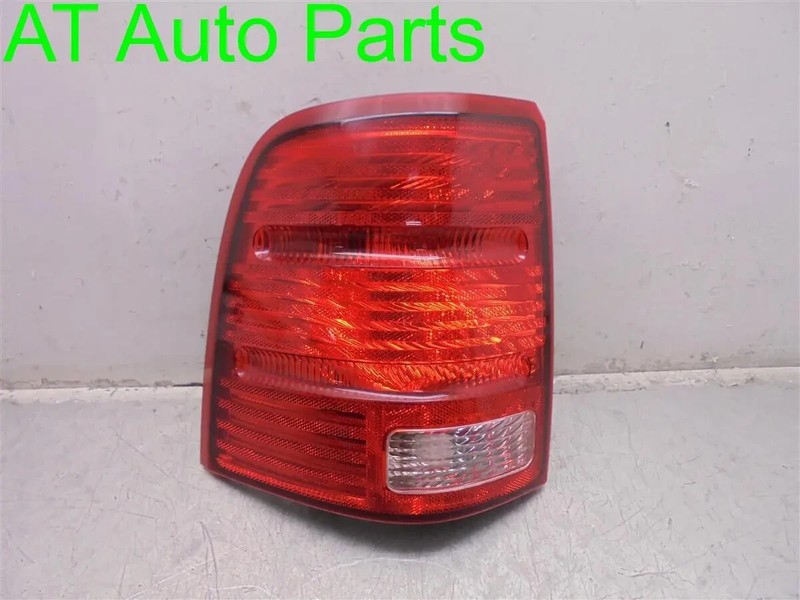 02-05 FORD EXPLORER DRIVER LEFT REAR TAILLIGHT LAMP OEM 1L2Z-13405-AA