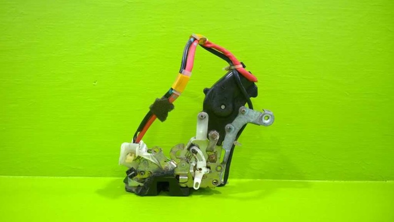 98 99 00 LEXUS LS400 DRIVER LEFT REAR DOOR LOCK LATCH OEM 2395-60