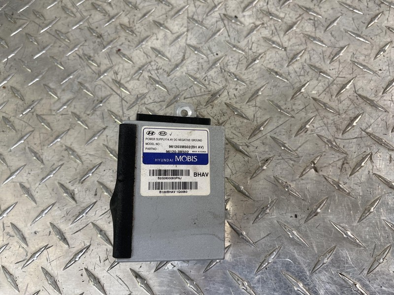09-14 Hyundai Genesis 96120-3M502 USB Communication Interface Control Module