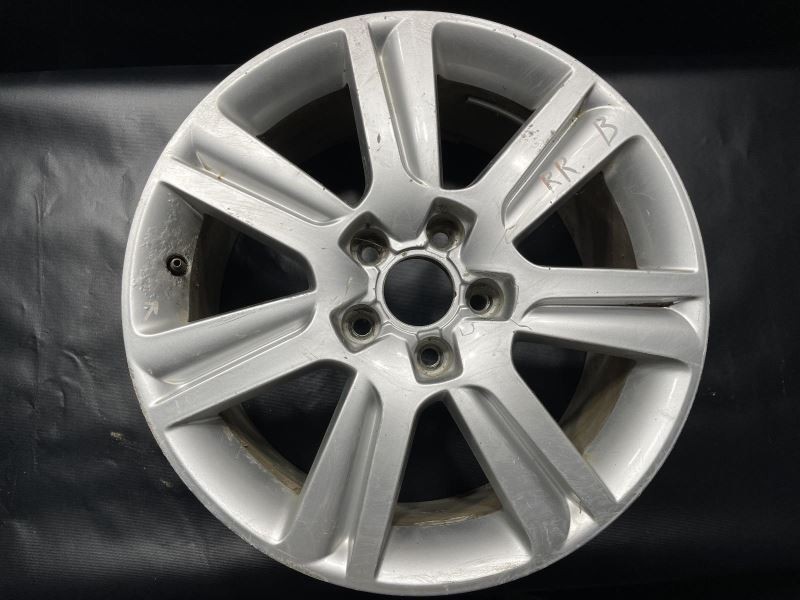 2009-2011 AUDI A4 RIGHT REAR 17X7-1/2 ALLOY 7 SPOKE WHEEL CURB RASH SCRATCH 8203