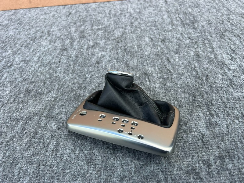 INFINITI M37 M56 Q70 11-19 OEM AUTOMATIC TRANSMISSION GEAR SHIFTER TRIM W/ BOOT