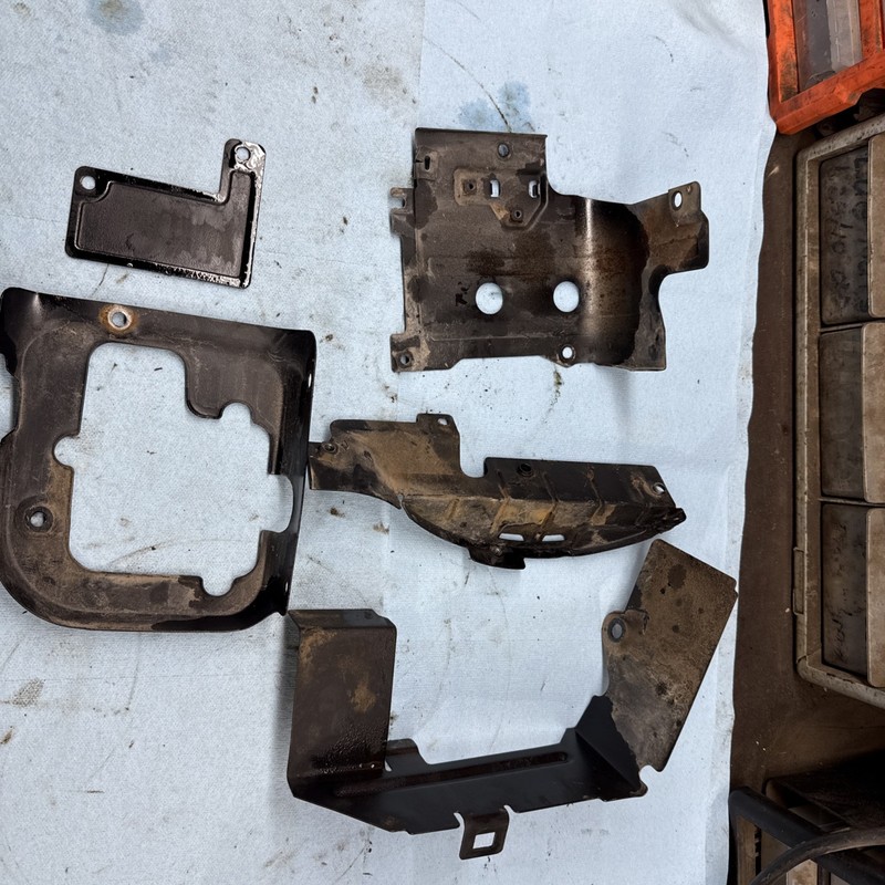 John Deere Lawn Mower GX75 Kawasaki FC290V9 Hp Motor Cylinder Head Covers