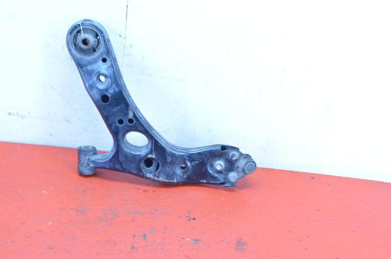 10-15 TOYOTA PRIUS FWD FRONT RIGHT PASSENGER SIDE LOWER CONTROL ARM OEM