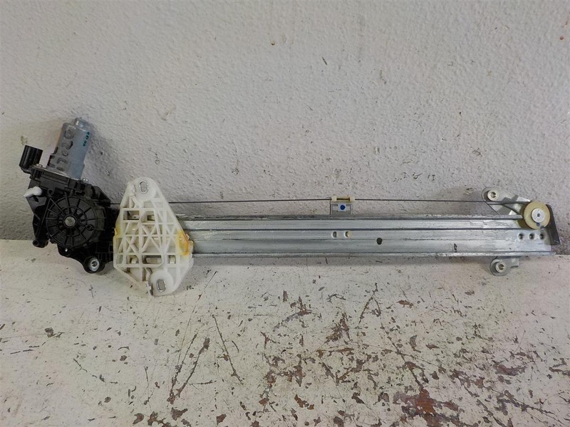 2013-2017 Honda Accord Front Driver Door Power Window Regulator 72250-T2a-A11