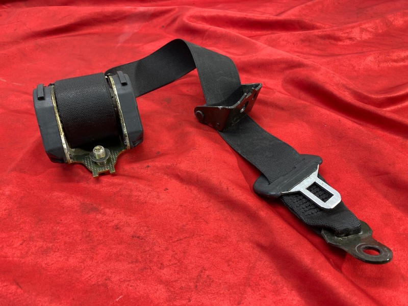 87-93 MW E30 318 325 Convertible Front Left Driver Upper Seatbelt Tensioner OEM✅
