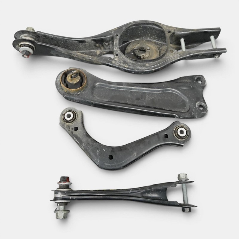 2024-2025 HYUNDAI KONA Awd Rear Left Side Control Arm Set 4 OEM 55250aaaao