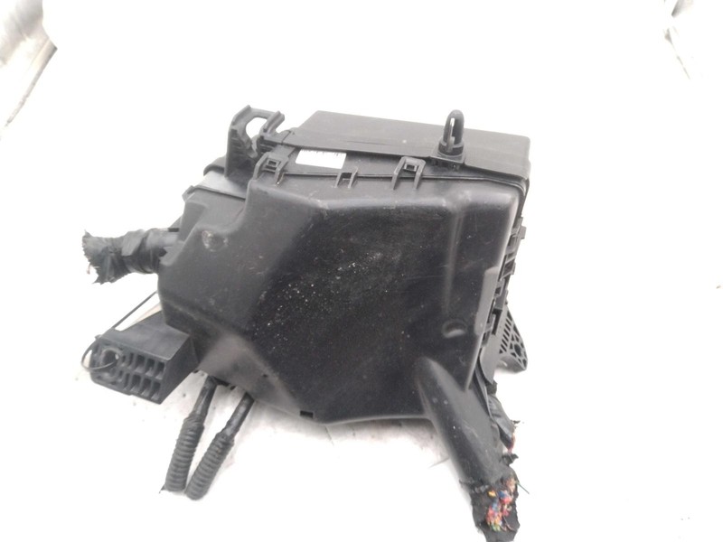 Used Fuse Box Engine fits: 2021 Hyundai Kona engine compartment 1.6L turbo AWD G
