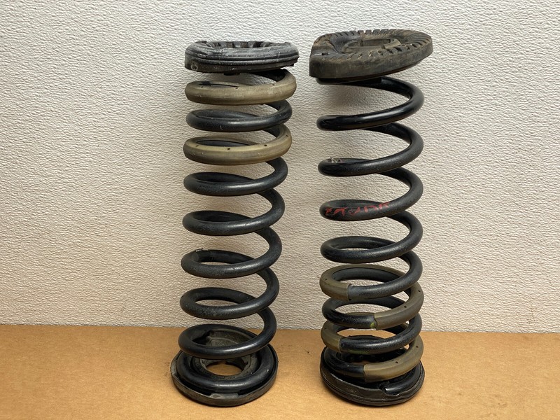 2015-2019 LINCOLN MKC REAR LEFT & RIGHT STRUT COIL SPRING SET OEM LOT722