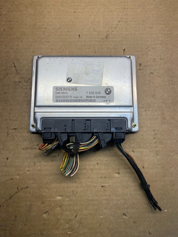 2003 to 2005 BMW X5 ECM ECU Engine Control Computer Module 7536649 OEM AD9983 DW