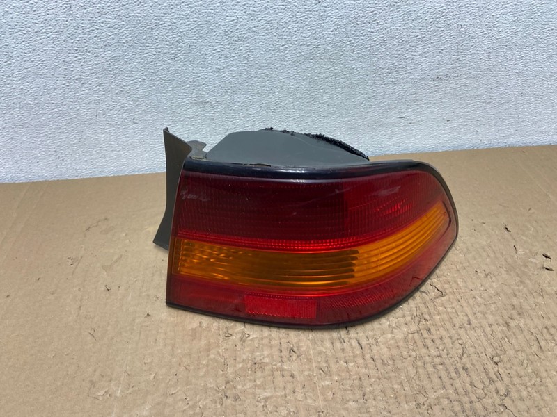 1997 1998 1999 Lexus ES300 Right Passenger RH Side Tail Light OEM AC4025 LK