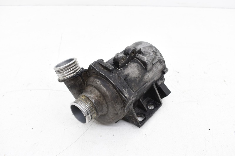 2007 BMW E92 N51 N51B30 3.0L Engine Coolant Water Pump OEM KW74