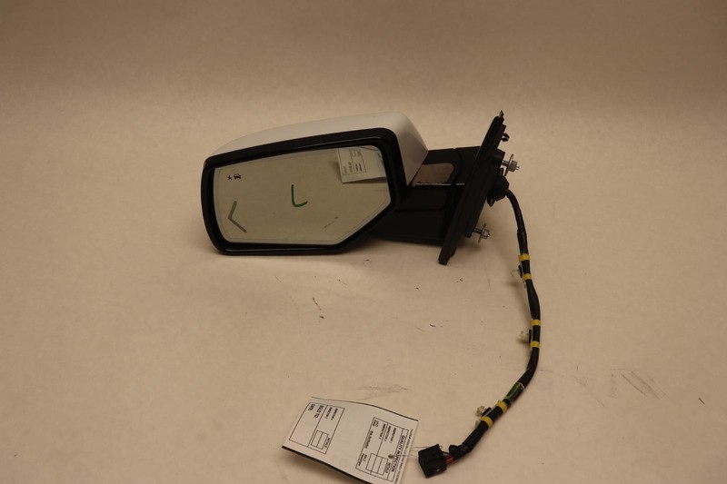2015-2018 GMC YUKON FRONT LEFT DRIVER SIDE DOOR POWER MIRROR W/ BLIND SPOT OEM