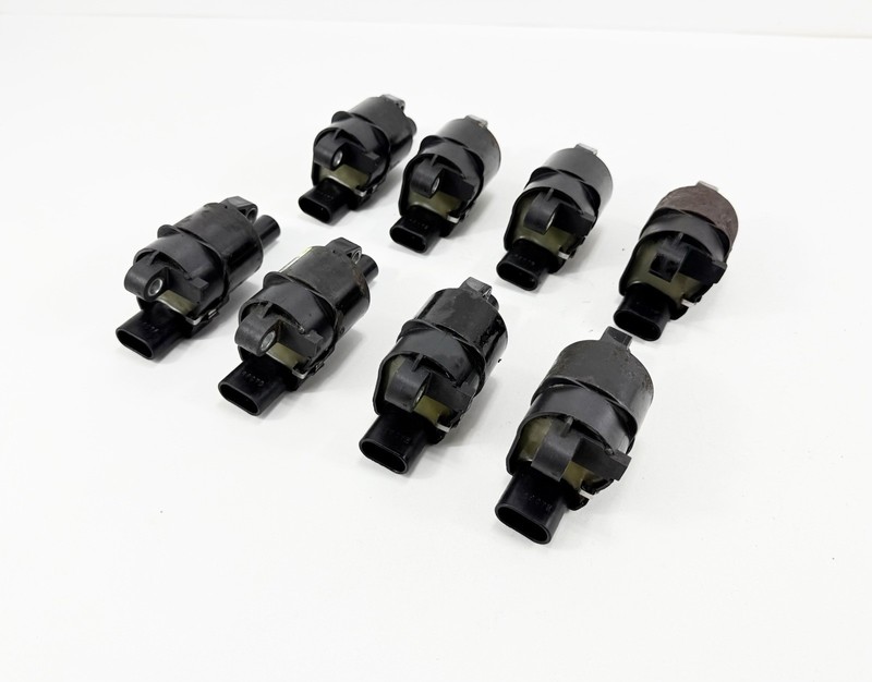 (Set of 8) 06-09 Chevrolet Chevy Trailblazer 5.3L AT Ignition Coils 12573190 OEM