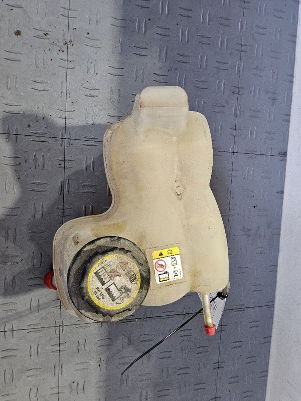 Coolant Reservoir Fits 04-08 FORD F150 PICKUP 3421516