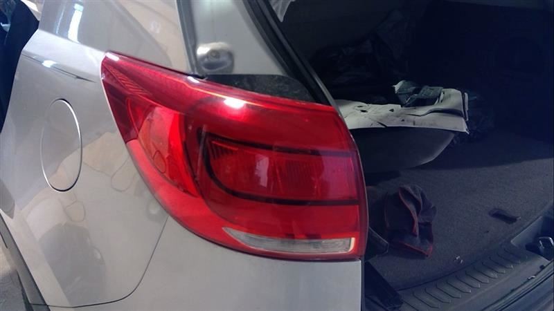 Driver Tail Light Quarter Panel Mounted Incandescent Fits 14-16 SPORTAGE 3207329