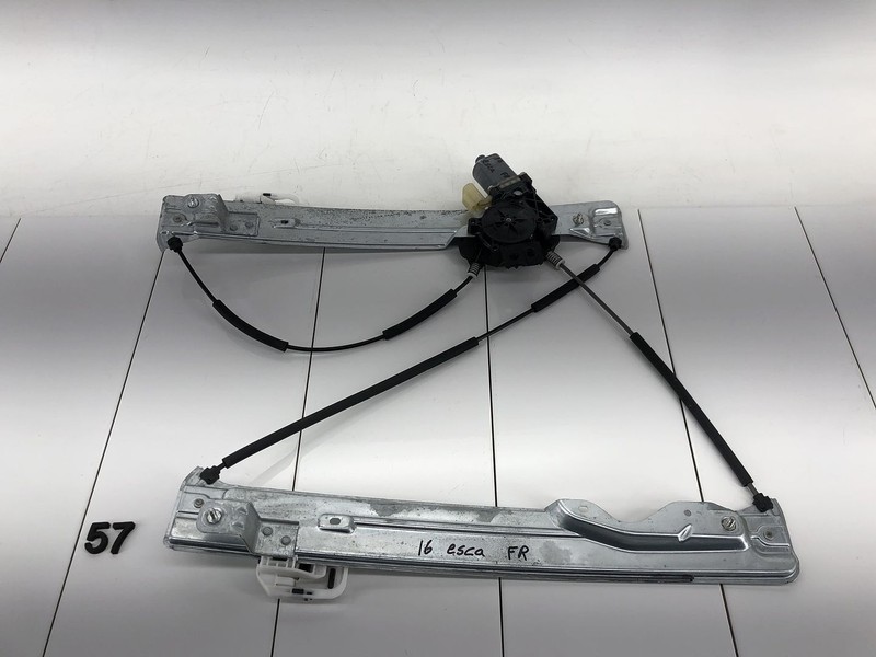 13-19 FORD ESCAPE FRONT RIGHT PASSENGER SIDE DOOR WINDOW REGULATOR W/ MOTOR OEM