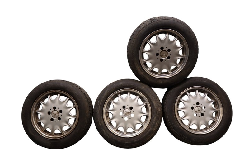 Mercedes R129 SL500 SL320 8 x 16 16 2H Wheel Rim w/Tire Pirelli Set of 4 Oem