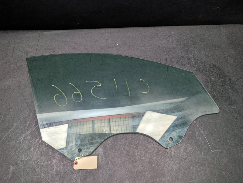 Front Right Door Window Glass 2019 Chevrolet Equinox 2018 2020 2021