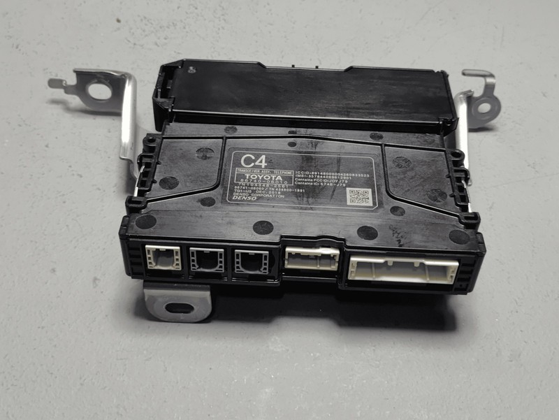 2018-19 Toyota Camry Transceiver Telematics Mobile Phone Control Module Unit OEM
