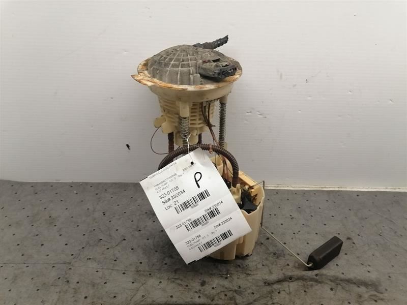 Fuel Pump Assembly 3.7L Fits 04-07 DURANGO 1062447
