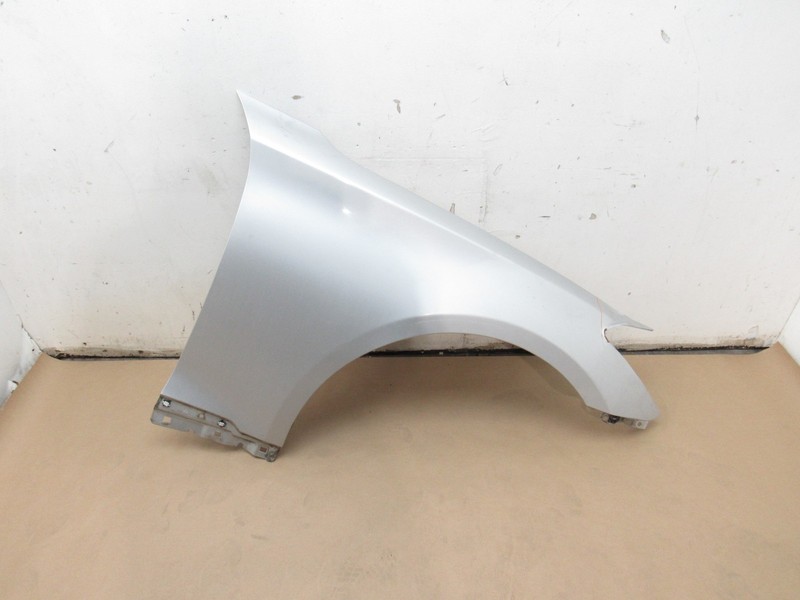 Genesis G80 2017 Front Right Passenger Fender Cover Panel Shell 16 - 20 >