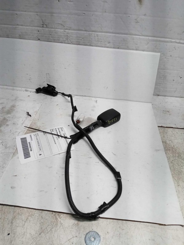 2016 Toyota Highlander OEM Used Seat Belt Driver Buckle White 145K Miles