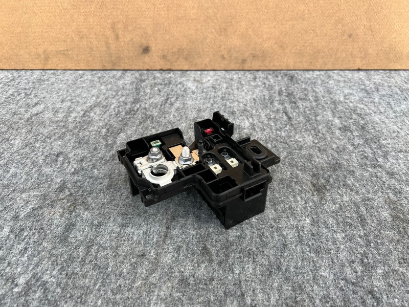 GENESIS G70 2019-2023 OEM BATTERY POSITIVE FUSE TERMINAL FUSIBLE LINK ASSEMBLY
