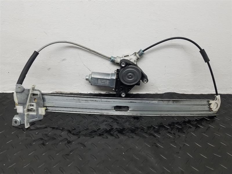 2001-2007 Ford Escape Front Right Passenger Window Regulator OEM 2L8Z-7823200-BA
