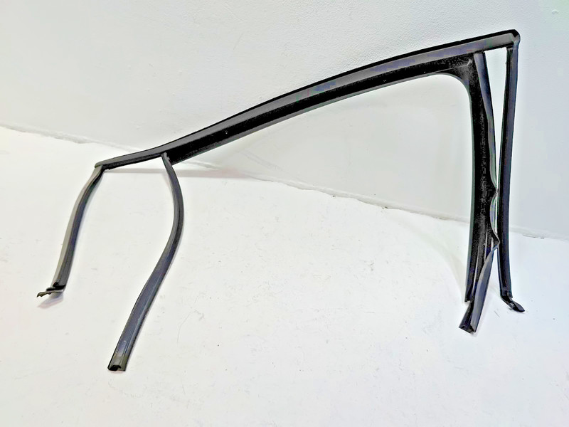 Volkswagen Atlas Rear Passenger Door Window Glass Run Channel Seal OEM 2018-2024