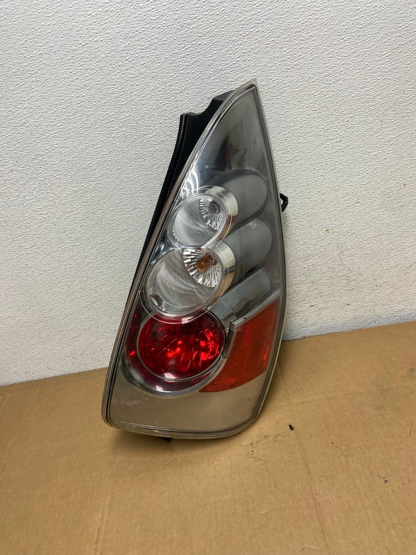 2006 2007 Mazda 5 Right Passenger RH Side Tail Light OEM AD0723 LK