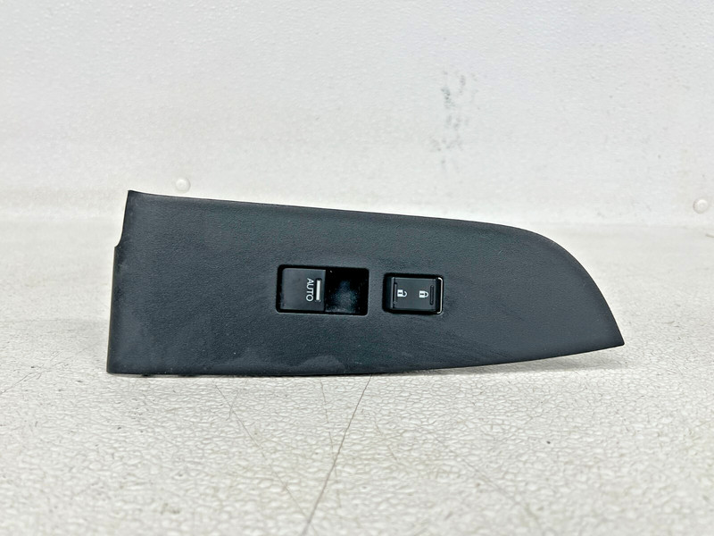 ⭐2014-2017 HONDA ODYSSEY FRONT RIGHT SIDE DOOR WINDOW SWITCH ASSY OEM LOT2556