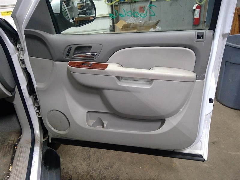 YUKON XL1500 2011 Passenger Right Front Door Trim Panel 1756394