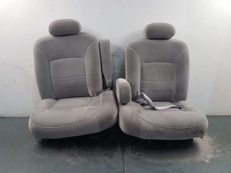 2002 Grand Marquis / Crown Vic Victoria Gray Cloth Front Seat Set - * #1010 o4