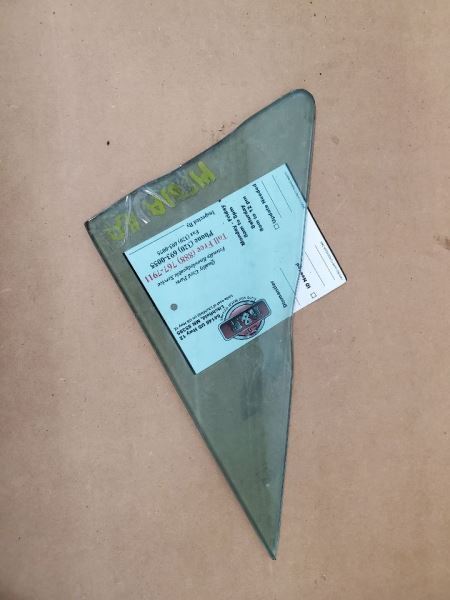 Passenger Front Door Vent Glass Spider 2000cc Fits 79-82 FIAT 124 285908