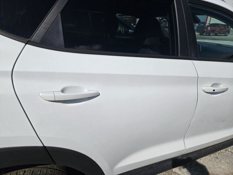 Passenger Rear Side Door With Privacy Tint Glass Fits 16-21 TUCSON 3570590
