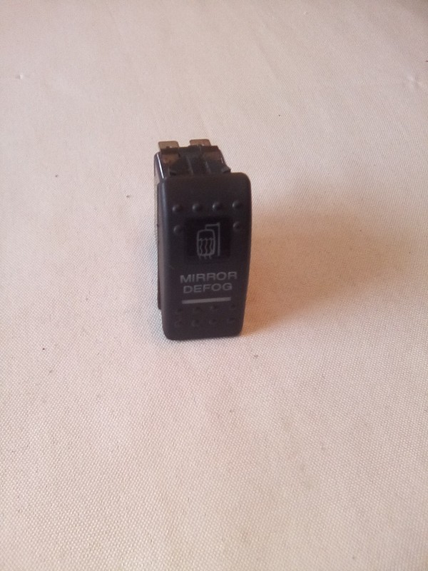 Western Star/Carling 7805-3404 Mirror Defog Switch