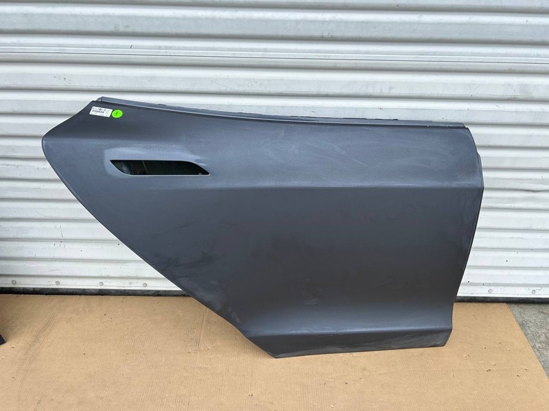 ✅12-15 OEM Tesla S Rear Right Passenger Side Door Shell Panel Gray