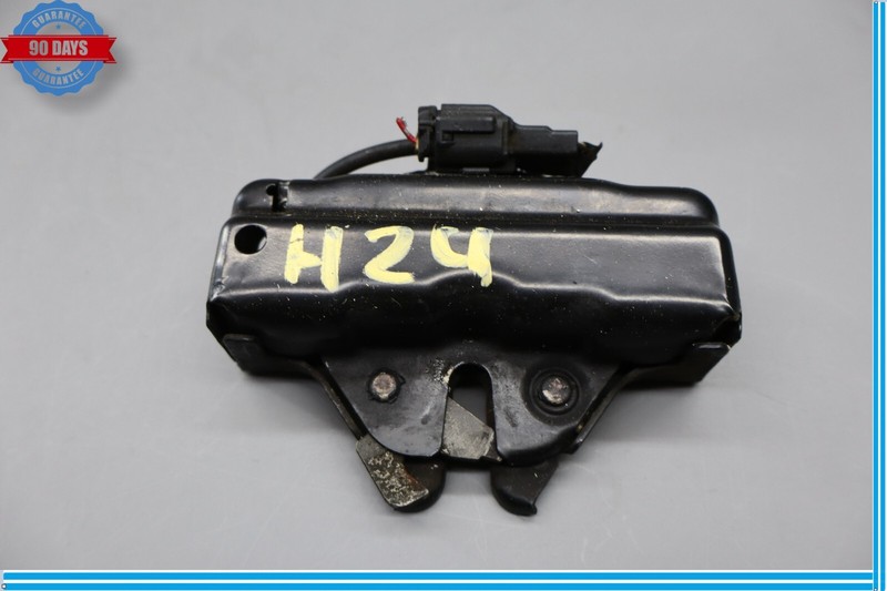 02-10 Lexus SC430 Z40 Rear Trunk Boot Luggage Lid Lock Latch 64600-24031 Oem