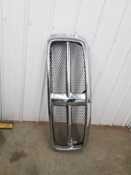 Grille Chrome Surround And Cross Bars Fits 02-05 DODGE 1500 PICKUP 227757