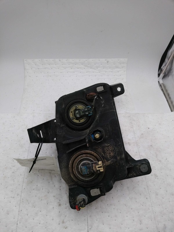2017 Jeep Compass Left Headlight Assembly White OEM 108486 120K Miles