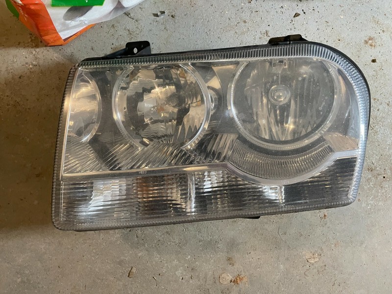 05-07 CHRYSLER 300 OEM HALOGEN HEADLIGHT ASSEMBLY LH - DRIVER SIDE