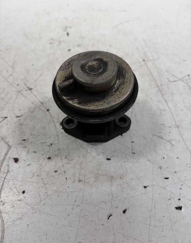 81 Honda Civic EGR Valve 18710-PA6-902 OEM