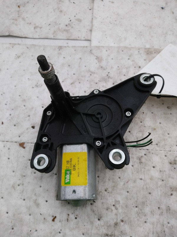 Used Back Glass Wiper Motor fits: 2007 Chrysler AspenGrade A