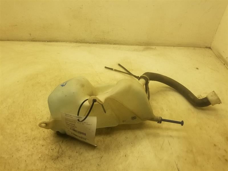 98-00 TOYOTA RAV4 2.0L 4CYL WINDSHIELD WASHER RESERVOIR ASSEMBLY