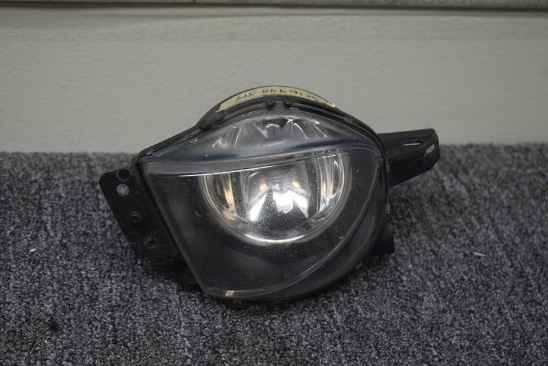 2007-2008 BMW 335I RIGHT SIDE FOG LIGHT FACTORY OEM