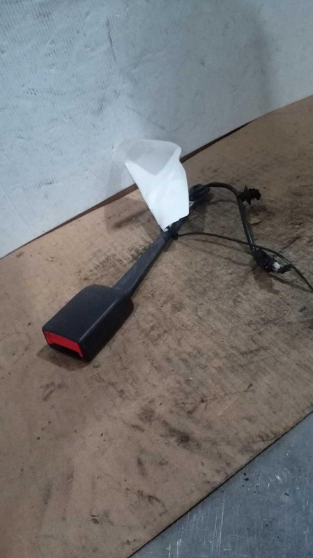 2019 Jaguar E-PACE OEM Black Driver Seat Belt Buckle - 41K Miles, Used
