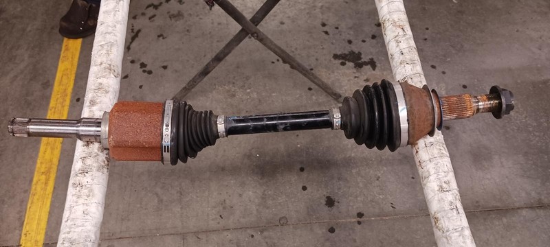 19-'24 CADILLAC XT4 Left driver front Axle Shaft 36k miles OEM 1 Year Wnty!