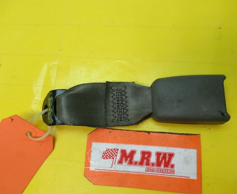 CENTER MIDDLE REAR SEAT BELT BUCKLE LATCH SEATBELT BACK for 04 05 06 VERONA