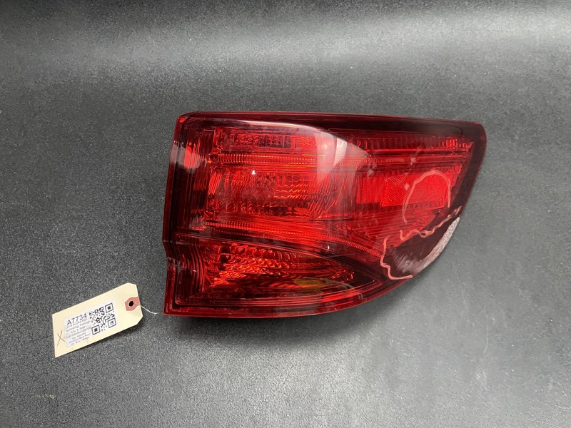 Rear Right Outer Tail Light Lamp 2018 Acura MDX 33500-TZ5-A02 2014 2015 - 2020 X