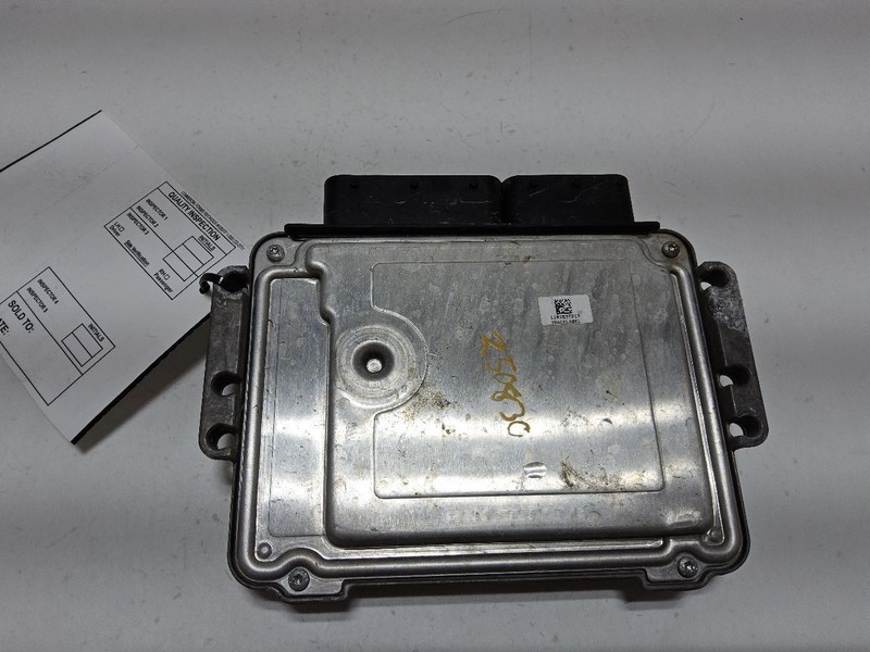 Engine ECM Electronic Control Module Gasoline VIN 2 Fits 12-13 FOCUS 3519920
